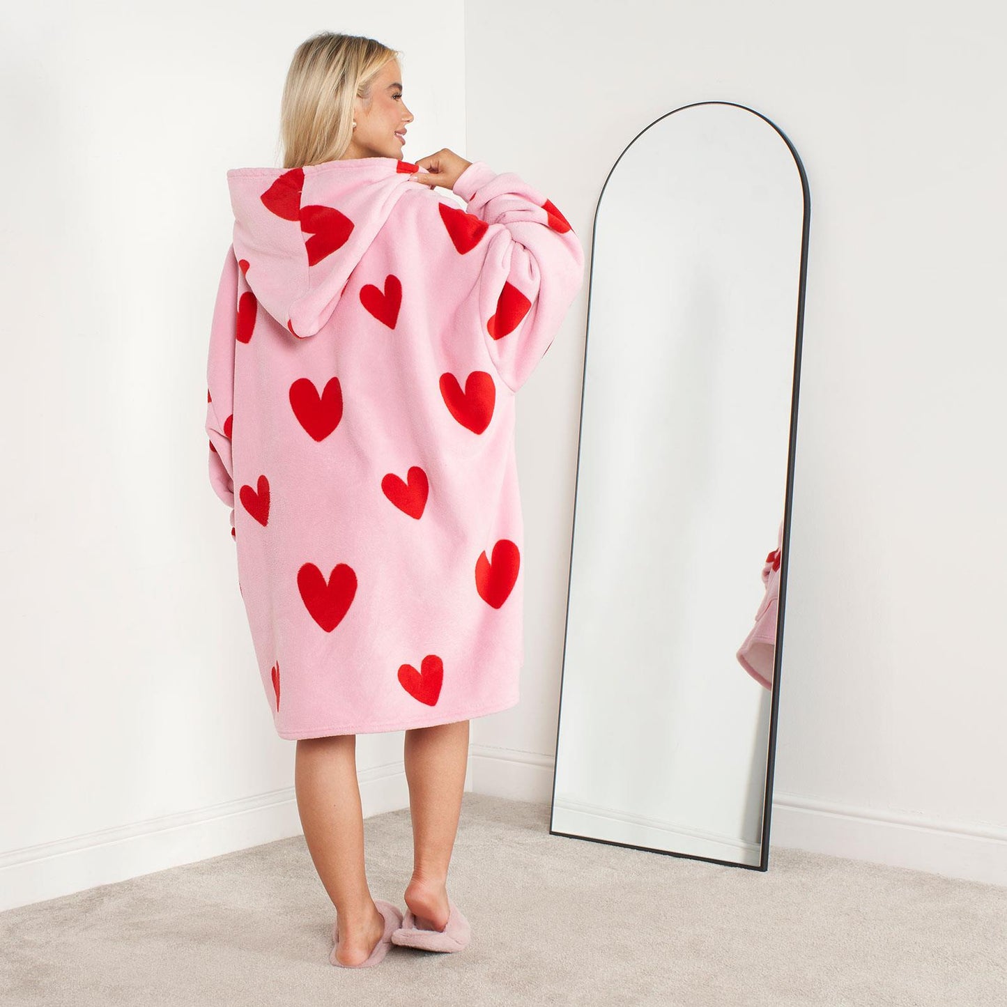 Dreamscene Heart Print Hoodie Blanket Oversized Adult Fleece Sherpa Throw Jumper