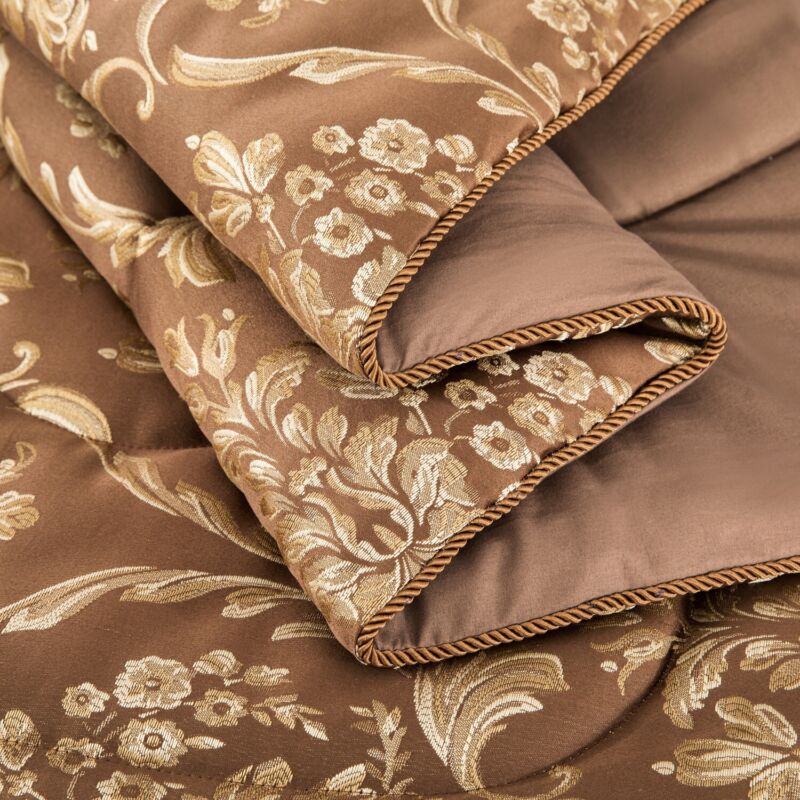 Luxury Embossed Bedspread Quilted Bed