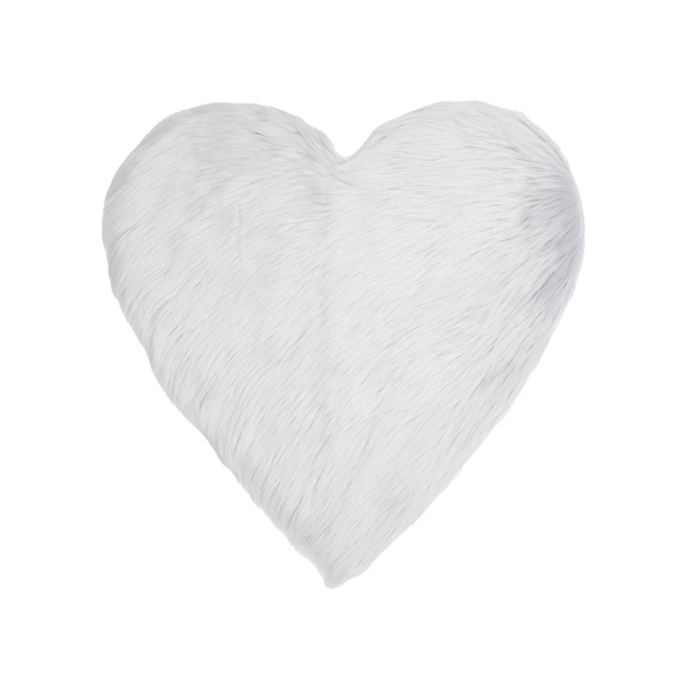 Heart-Shaped Rug – Faux Sheepskin, Fluffy Bedroom Mat