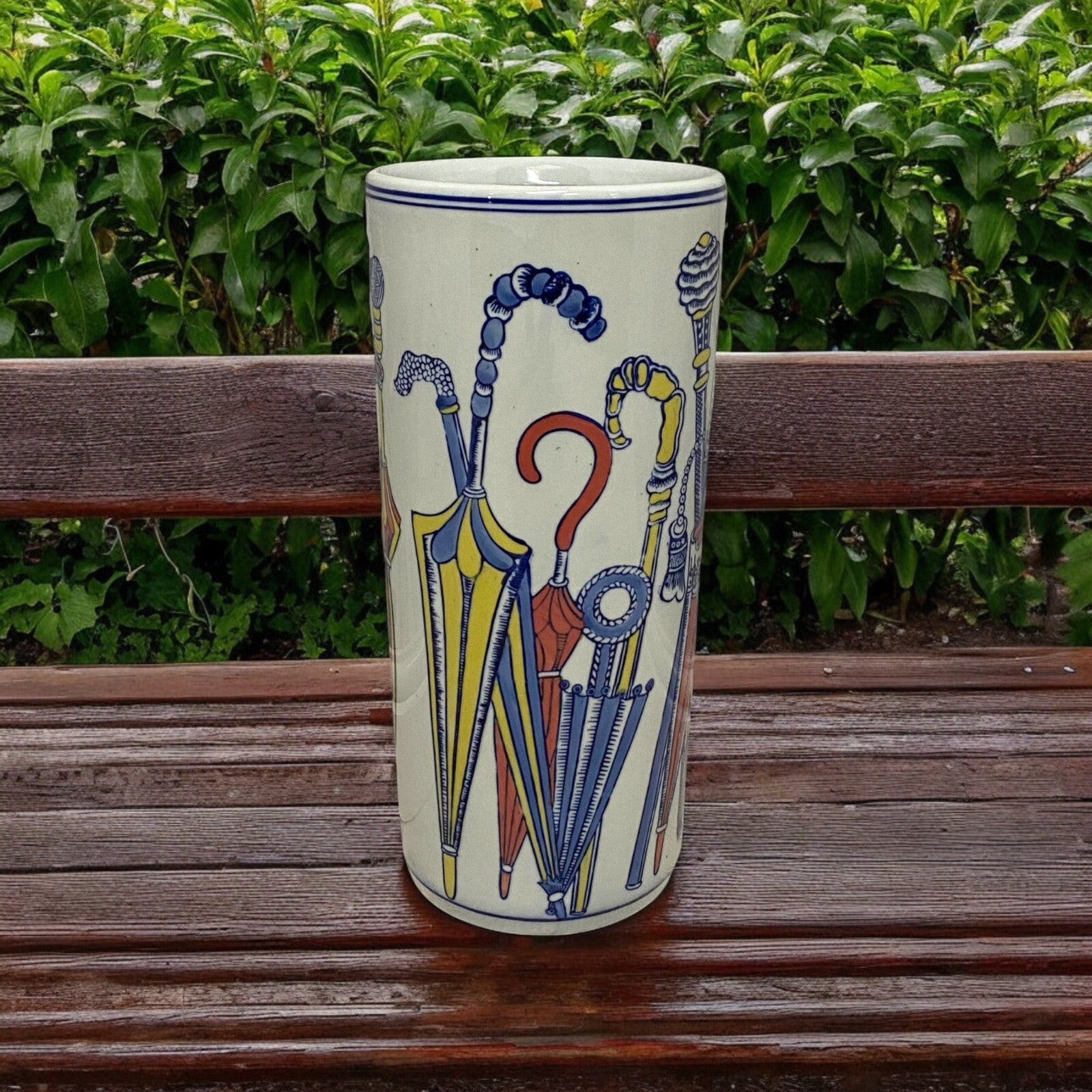 Classic Ceramic Multicolour Umbrella round Stand Perfect for Office, Home Decor