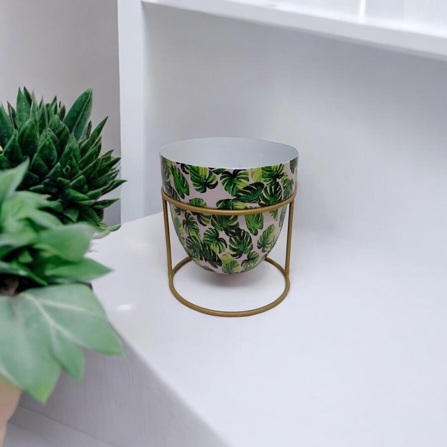 Metal Iron Green Flower Plant Pot Display on Stand Shelf Garden Indoor 13Cm Tall