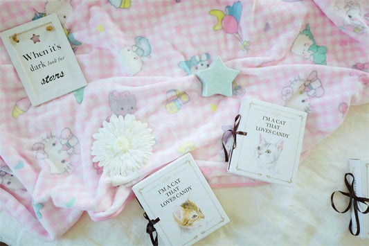 Cute Pink Cat Flannel Blanket Japanese Style Plush Throw