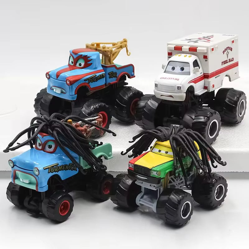 Pixar Cars Lightning McQueen & Mater Metal Alloy Toy Cars
