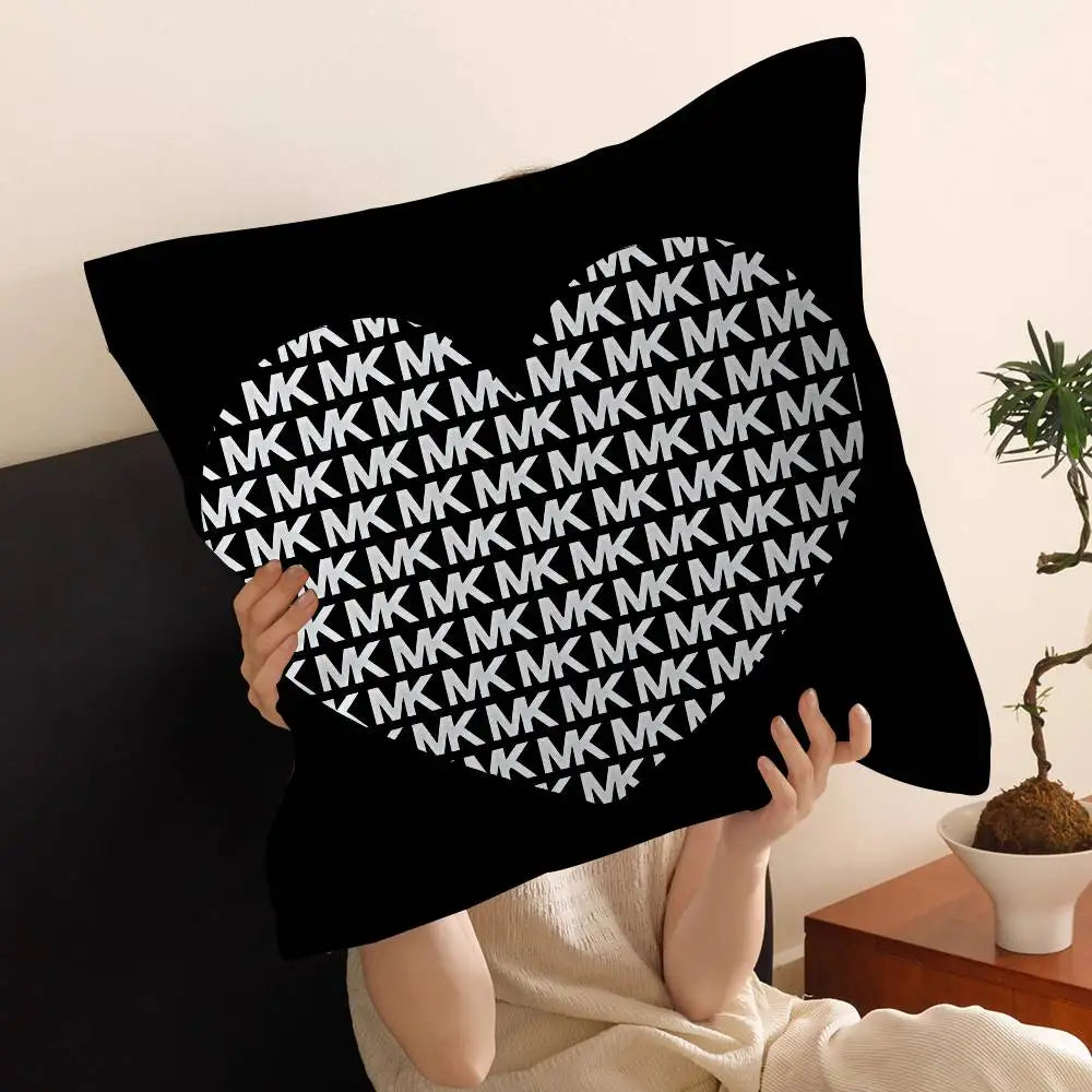 Fashion Designer Inspired Cushion Cover – Decorative Throw Pillow Case for Couch & Farmhouse Home Décor