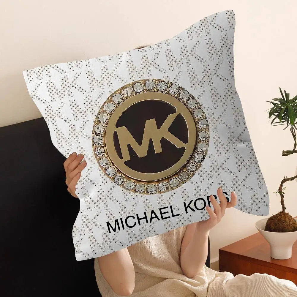 Fashion Designer Inspired Cushion Cover – Decorative Throw Pillow Case for Couch & Farmhouse Home Décor