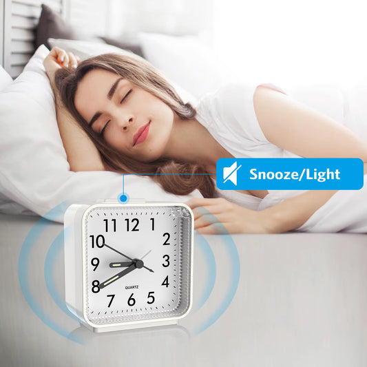 ORIA Small Analog Bedside Alarm Clock