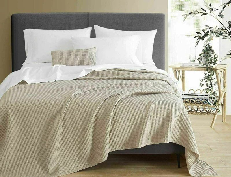 Cotton Honeycomb Waffle Throw with Pillowcase