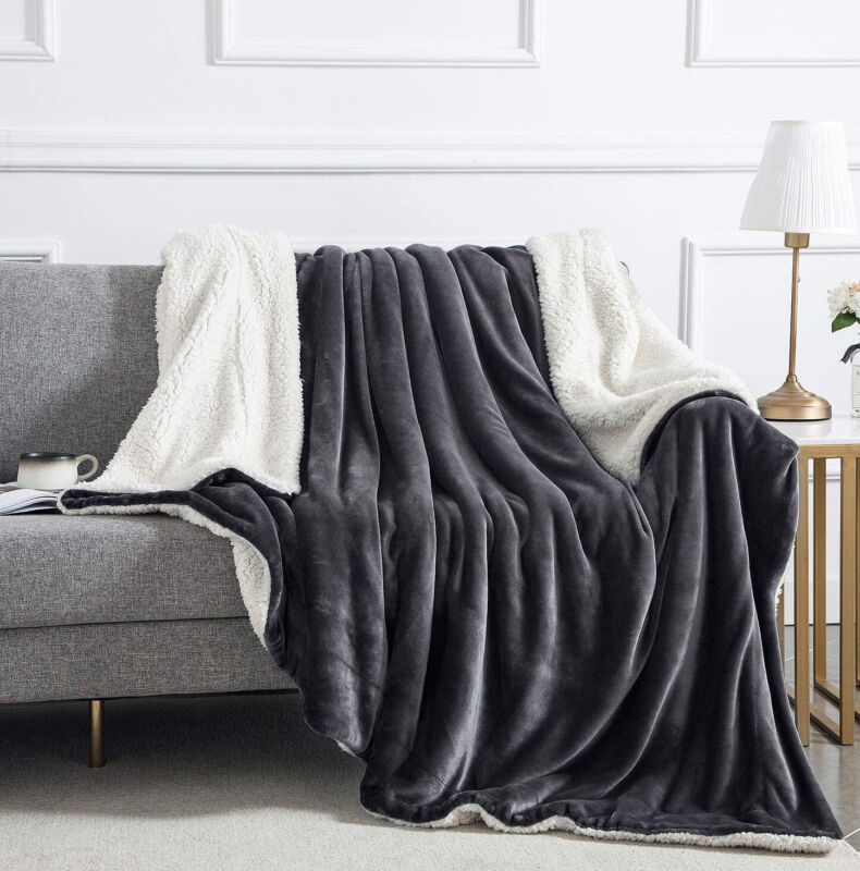 Reversible Sherpa Fleece Blanket Fluffy Soft Warm Large