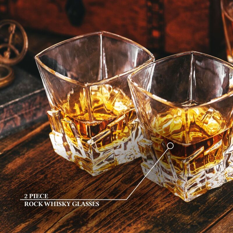 Set of 2 Rocking Whiskey Glasses Swirling Whisky