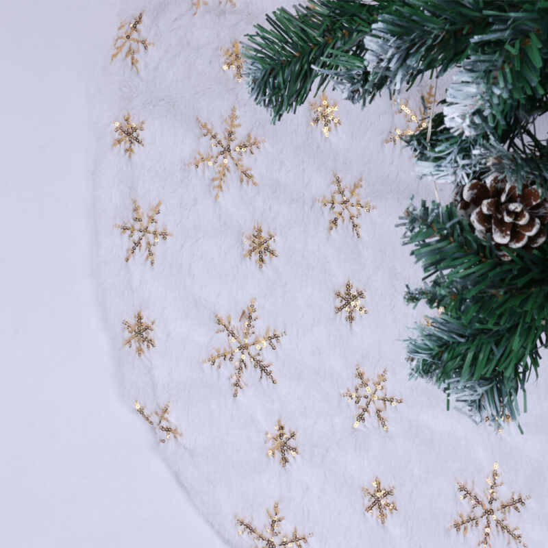 Snow Plush Christmas Tree Skirt