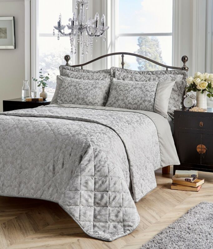 Duvet Quilt Cover Set& Luxury Jacquard quilted